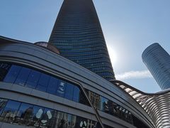 -白玉兰广场停车场