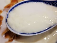 -广信牛奶甜品世家(台东店)