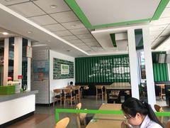 大堂-老乡鸡(武汉烽胜路店)