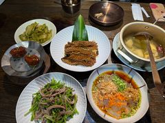 -魁盛居百年鲁菜馆(县西巷店)