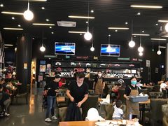 大堂-汽车博物馆主题餐厅