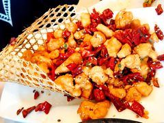 竹篓鸡丁-中央财经大学-食堂