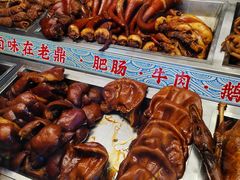 -老鼎万春卤菜(五代传承创始老店)