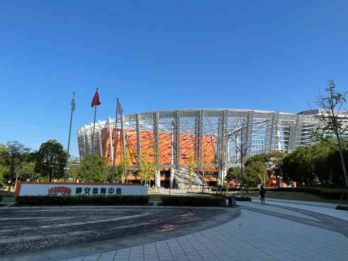 静安体育中心-"小朋友每个周末过去游泳,教练基本是国家队.