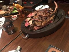 -恰餐厅及酒吧 CHAR Bar & Grill (北京丽都皇冠假日店)