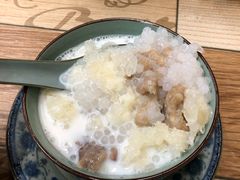 香芋鲜奶雪耳西米露-党公糖水铺(鹭江店)