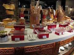 -锦厨国际自助餐厅 · 云端景观 (昆明索菲特大酒店)