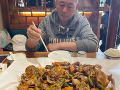 -东来菜馆•手抓海鲜家常菜•海鲜锅贴(鸽子窝店)