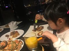 -唐拉雅秀酒店-西锦汇空中BBQ·思创餐厅