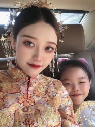 -艾米丽婚纱礼服