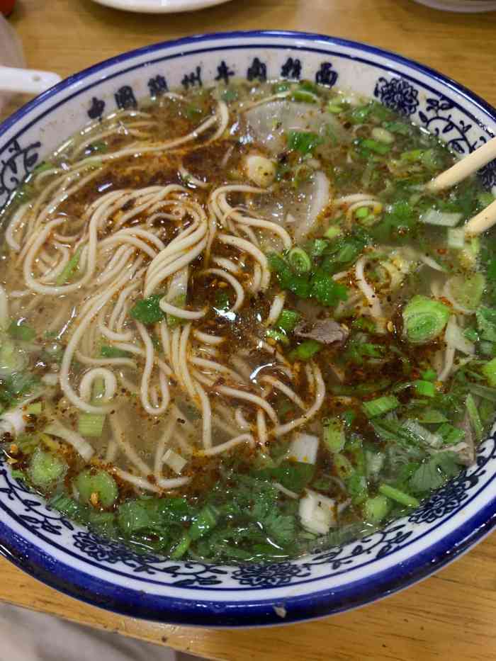 兰州老马拉面(海天一色店)-"在朋友家附近的一家餐馆,餐馆不大但是人