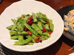 -蜈支洲岛珊瑚酒店临海阁中餐厅