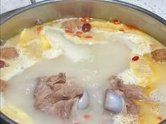 -三人行骨头王火锅(长寿店)