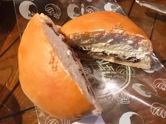 红豆沙奶油-高力乐面包咖啡厅(西塔店)