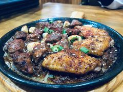 -老东镇啤酒屋海鲜加工·蒸汽海鲜·海鲜烧烤(台东店)