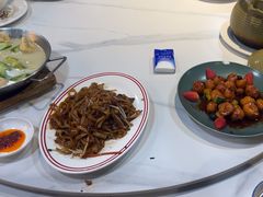 -明本湛江鸡•海鲜小厨(陈家祠店)
