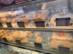 -白玉兰食品甜凤店(合生汇店)