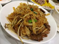 干炒牛河-深井陈记烧鹅酒家(新填地街店)