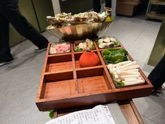 -得意咚瓜·顺德鱼生·冬瓜火锅(深圳首店)