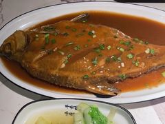 -小凤庭·地道湖北菜武昌鱼·藕汤(38年黄鹤楼店)