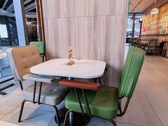 -乐凯撒披萨(汇港购物中心店)