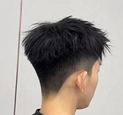 -苏豪美发S A L O N烫发染发