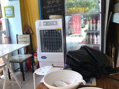 -小梁哥云吞面(黄贝岭店)
