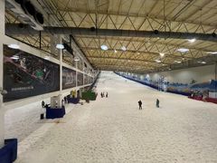 -乔波室内滑雪场