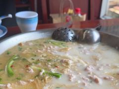 -老来福·非遗酸汤兔(凯旋路店)