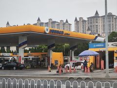 -中国能源朝平加油站