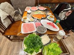 -小天鹅火锅·一线江景洪鼎旗舰店(洪崖洞店)