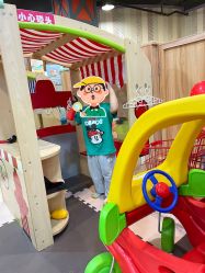 -卡通尼乐园(五彩世界店)