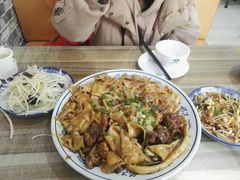 -壹阁胡羊焖饼(特色小吃街店)