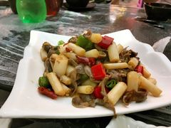 泡藕带炒鸡杂-陈帅夜排档·龙虾·炒菜·烤串(世茂店)
