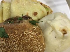 孜然牛肉饼-护国寺小吃(安定门店)