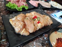 -啊美丽炭火烤肉(滑翔一店)