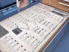 -无奔眼镜·蔡司·依视路授权店(马家堡店)