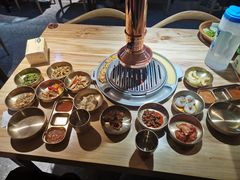 十道正宗韩国小菜-金顺韩式烤肉·网红烤肉店(广利路店)