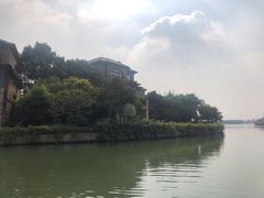-迪茵湖田家舍生态农场