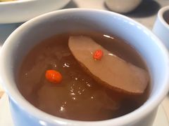 冰糖桃胶炖雪梨-初蓉丨遇见新川菜(亲贤街荣耀店)