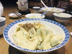 -笑来喜馄饨小笼工坊店(湖滨街店)