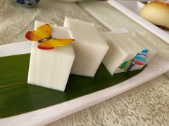 椰汁糕-旋转餐厅