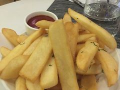 -WOLFGANG PUCK KITCHEN & BAR(迪士尼小镇店)