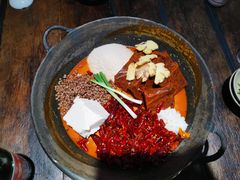 -四小区火锅·巷子里的重庆火锅(花照壁店)