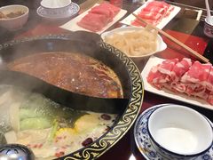 -重庆三峡火锅城(梅林店)