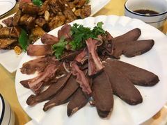 -龙香居海鲜浑锅家常菜·特色驴肉