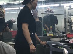 -金麒麟美食城