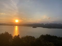 -千岛湖忆湖度假酒店(中心湖景区店)