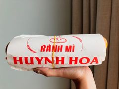 -Bánh Mì Huynh Hoa