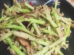 -梁家大院•农家菜(昆山会展中心店)